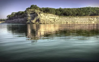 Lake Travis Diver Finds Lost University of Texas Class Ring